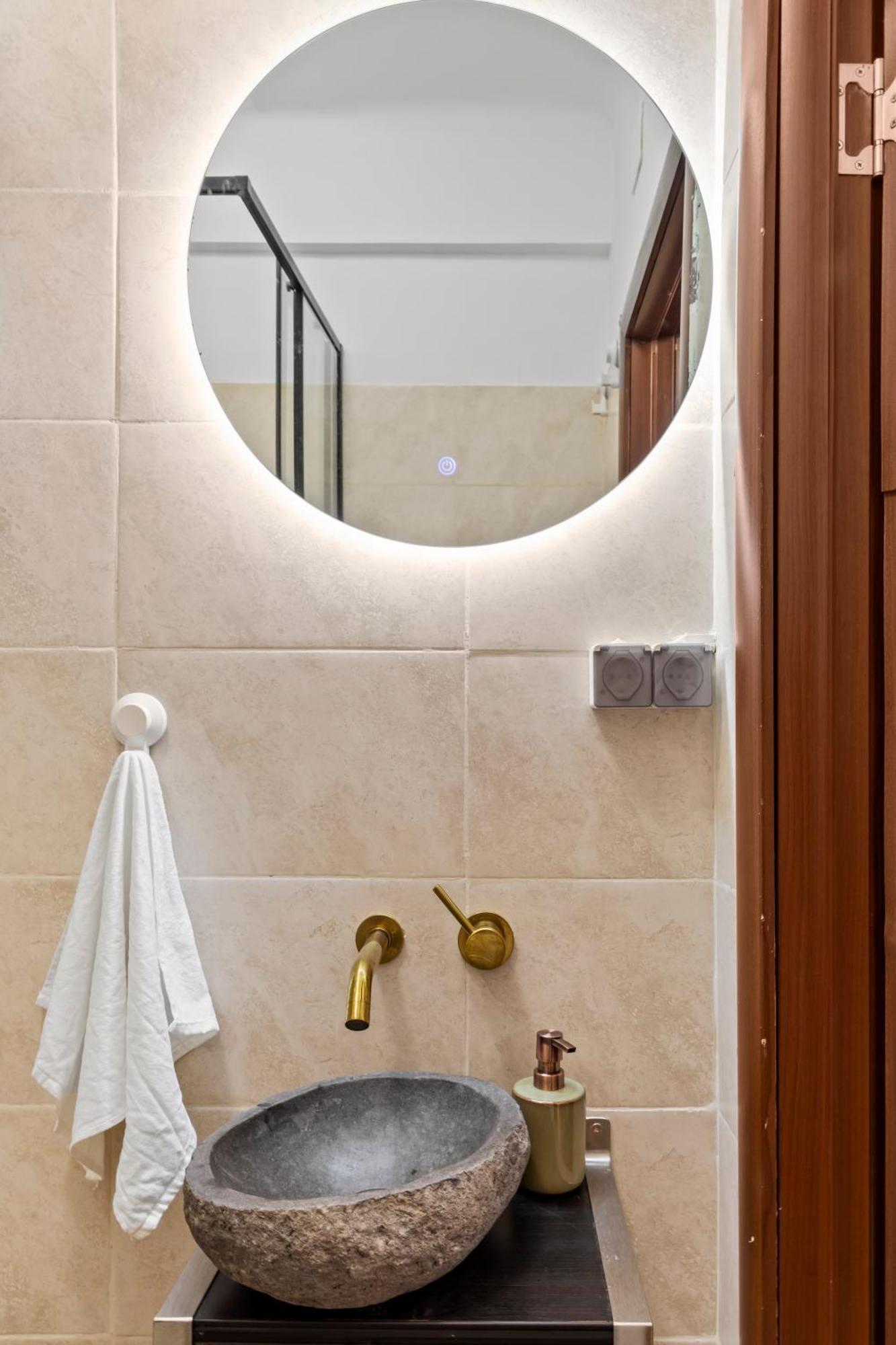 Upscale Studio, Walking Distance From The Old Town Bukareszt Zewnętrze zdjęcie
